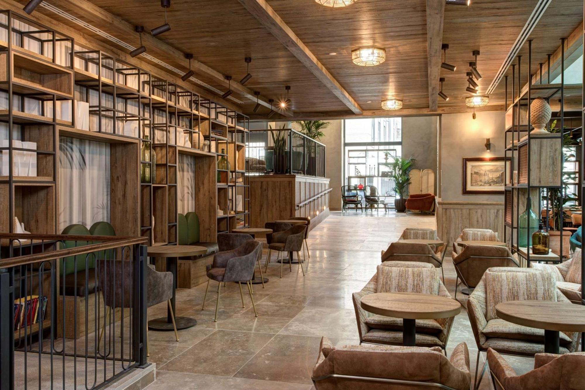 Doubletree By Hilton Monti 4* Rom